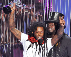 Lil Wayne wins VMA